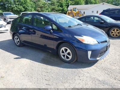 TOYOTA PRIUS 2015