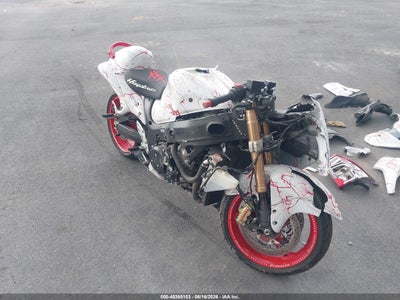 SUZUKI GSX1300 2013