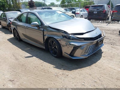 TOYOTA CAMRY 2025