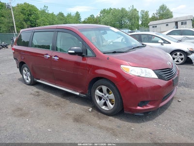 TOYOTA SIENNA 2014