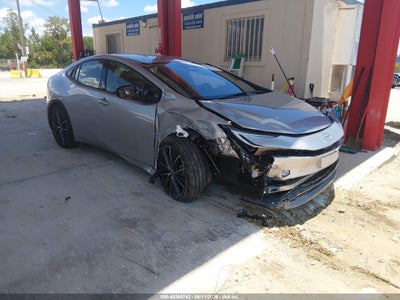 TOYOTA PRIUS 2025