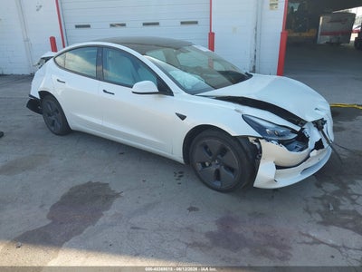 TESLA MODEL 3 2022
