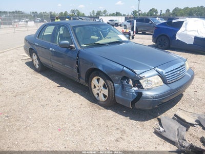 FORD CROWN VICTORIA 2011