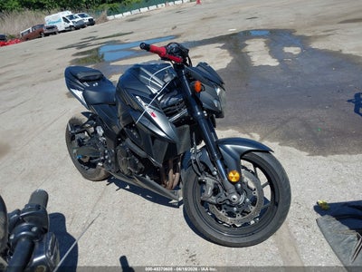 SUZUKI GSX-S750 2022