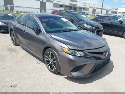 TOYOTA CAMRY 2019