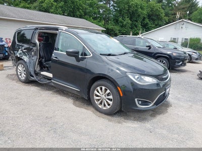 CHRYSLER PACIFICA 2019