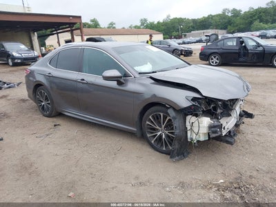 TOYOTA CAMRY 2020