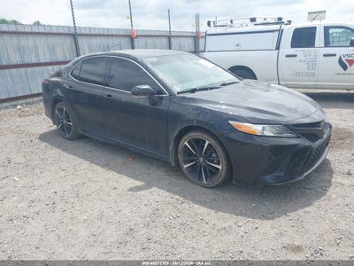 TOYOTA CAMRY 2020
