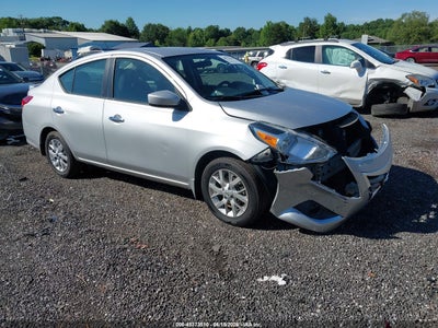 NISSAN VERSA 2016