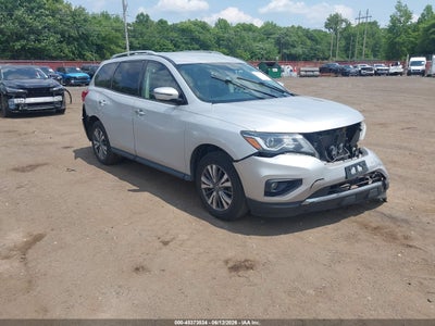 NISSAN PATHFINDER 2019