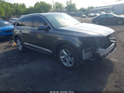 AUDI Q7 2021