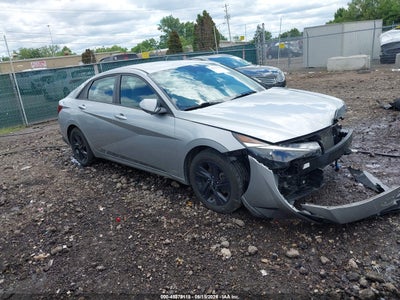 HYUNDAI ELANTRA 2023