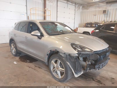 PORSCHE CAYENNE 2016