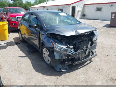 NISSAN VERSA 2020
