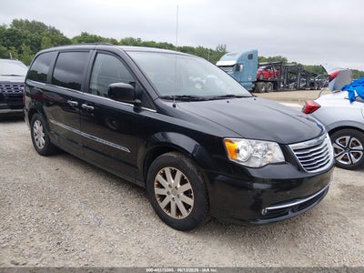 CHRYSLER TOWN & COUNTRY 2015