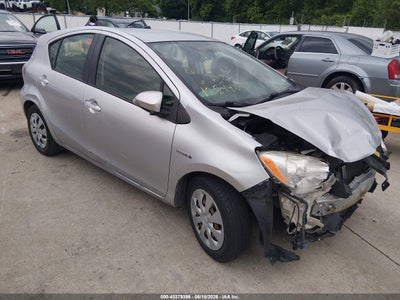 TOYOTA PRIUS C 2012