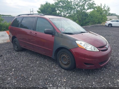 TOYOTA SIENNA 2009
