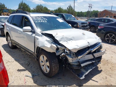 SUBARU OUTBACK 2012