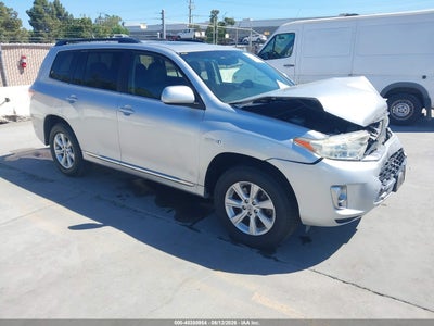 TOYOTA HIGHLANDER HYBRID 2013