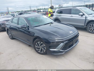 HYUNDAI SONATA HYBRID 2026