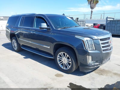 CADILLAC ESCALADE ESV 2020