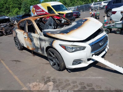 INFINITI Q50 2015