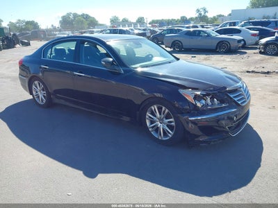 HYUNDAI GENESIS 2013