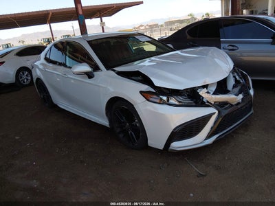 TOYOTA CAMRY 2021