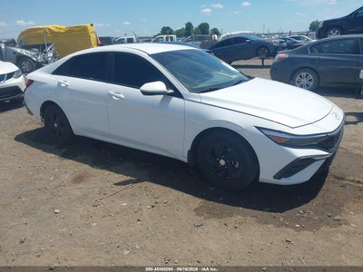 HYUNDAI ELANTRA 2024