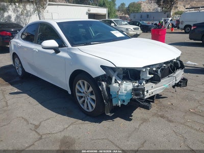 TOYOTA CAMRY 2019