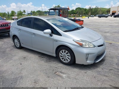 TOYOTA PRIUS PLUG-IN 2012