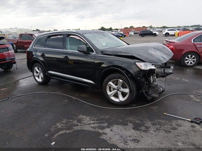 AUDI Q7 2024