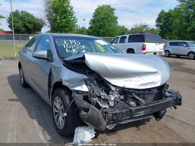 TOYOTA CAMRY 2017