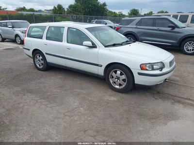 VOLVO V70 2004