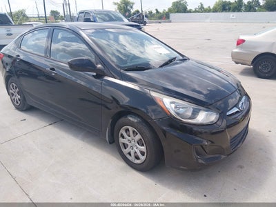 HYUNDAI ACCENT 2013