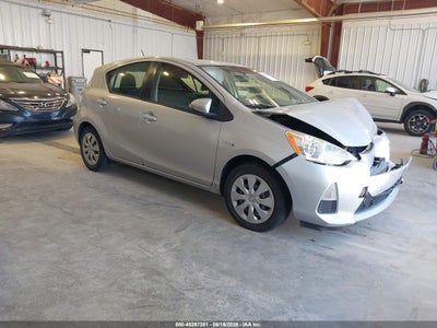 TOYOTA PRIUS C 2014