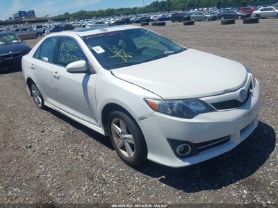 TOYOTA CAMRY 2014