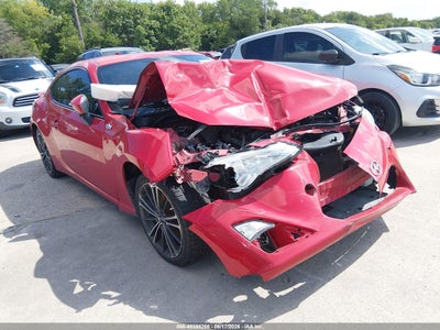 SCION FR-S 2015
