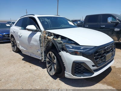AUDI Q8 2025