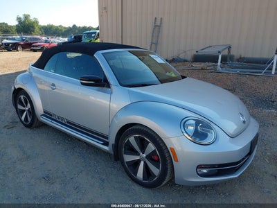 VOLKSWAGEN BEETLE 2013