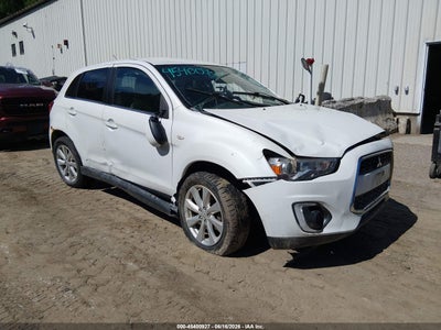 MITSUBISHI OUTLANDER SPORT 2015