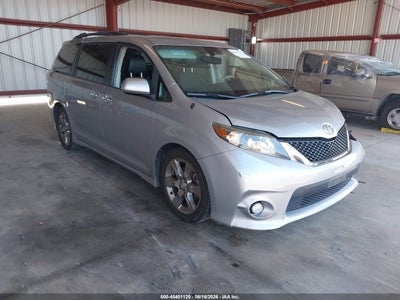 TOYOTA SIENNA 2014