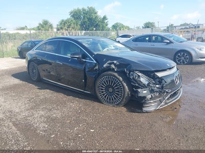 MERCEDES-BENZ EQS 2022