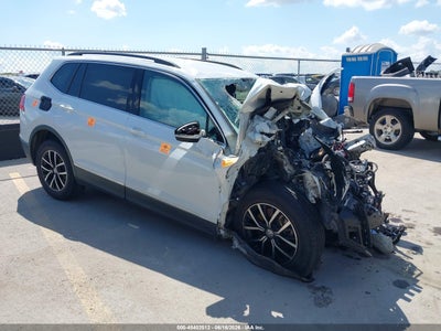 VOLKSWAGEN TIGUAN 2021