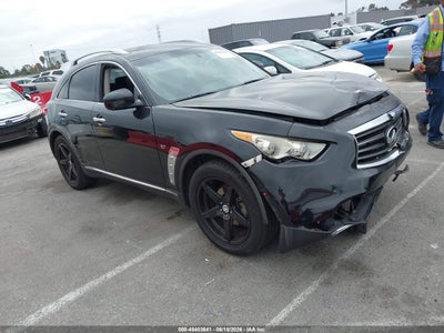 INFINITI QX70 2014
