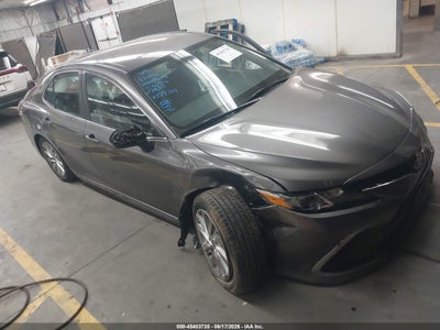 TOYOTA CAMRY 2024