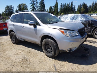 SUBARU FORESTER 2015