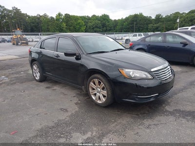 CHRYSLER 200 2013