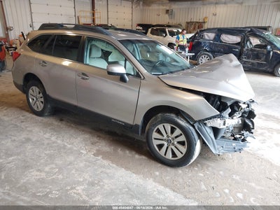 SUBARU OUTBACK 2016