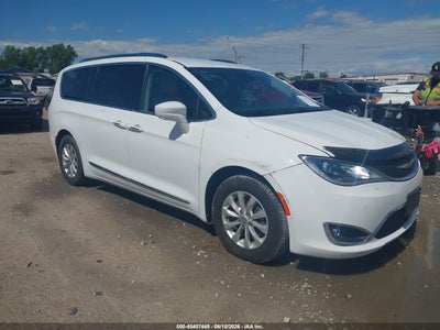 CHRYSLER PACIFICA 2018
